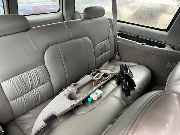 1995-98 Chevy Suburban Front Bucket Seat, Seat Belt Retractor Pair, Gray20