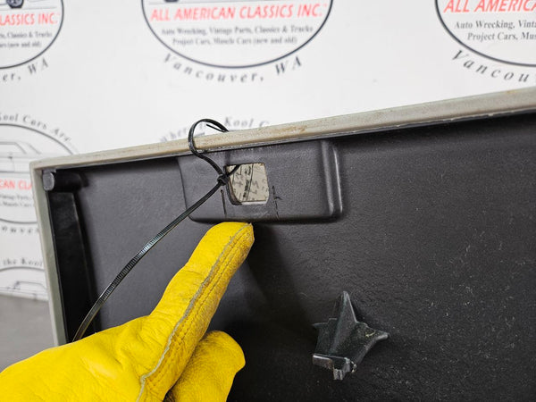 1988-94 Chevy Suburban Front Center Console Assembly, Gray - OEM7