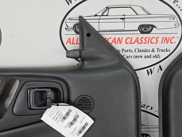 2000 Dodge Durango Front Door Trim Panel Pair, Power, Bare, Left / Right, Gray2