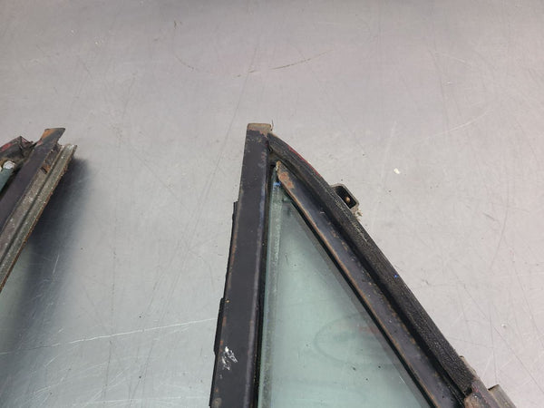 1973-79 Ford Bronco Front Door Vent Glass Pair, Left / Right - OEM6