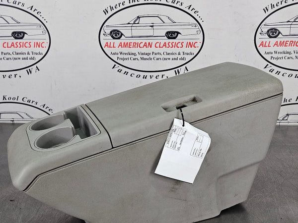 1988-94 Chevy Suburban Front Center Console Assembly, Gray - OEM4