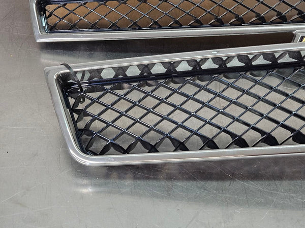 2007 Chevy Tahoe, Avalanche, Suburban NOS Upper / Lower Grille Kit, #191562786