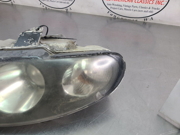 2004-06 GTO Drivers Side LH Front Headlight Assembly, Foggy, Tab/Housing Damage!3