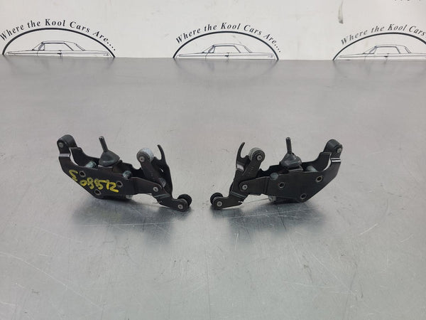 2003-06 Chevy SSR Front Roof Windshield Latch Pair, Left and Right - OEM0