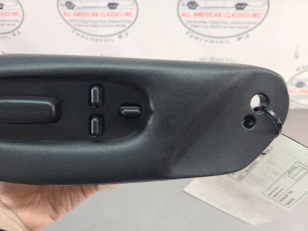 1997-04 C5 Corvette RH Right Side Sport Seat Control Switch w/ Bezel Trim - OEM3