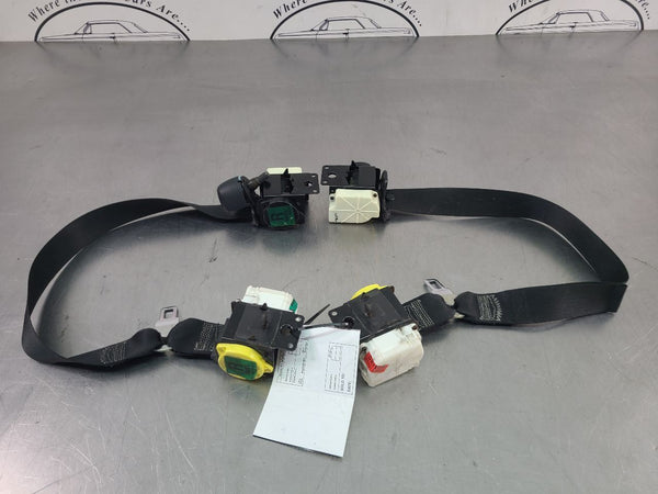 2003-04 C5 Corvette Coupe Seat Belt Retractor Pair, LH / RH, Black - OEM0