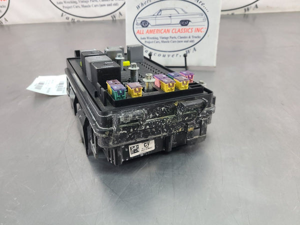 2005-07 C6 Corvette Engine Bay Fuse Box Assembly - OEM6