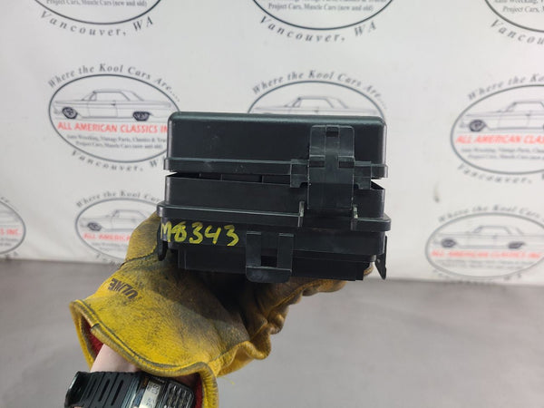 2005-07 C6 Corvette Engine Bay Fuse Box Assembly - OEM2