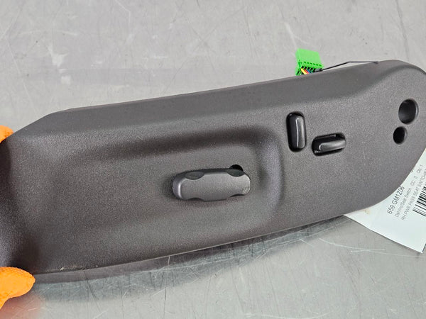 2005-13 C6 Corvette Power Seat Control Switch w/ Bezel, Right Passenger Side 2