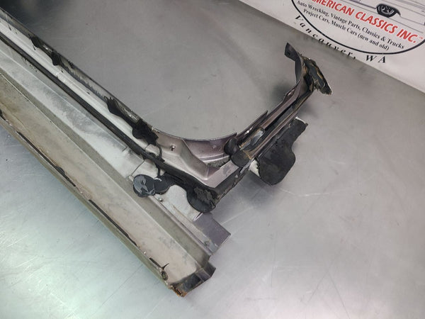 1997-04 C5 Corvette Left Side Rocker Aperture Panel Moulding, Purple Pearl 95U22