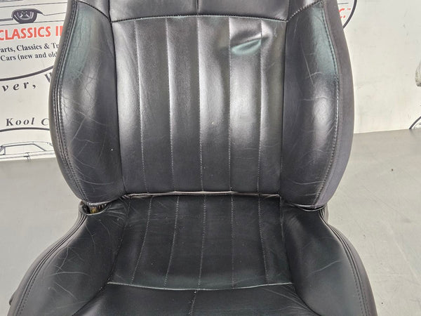 1997-04 C5 Corvette Front Seat, Passenger Side, Factory w/ Seat Track, Black 3