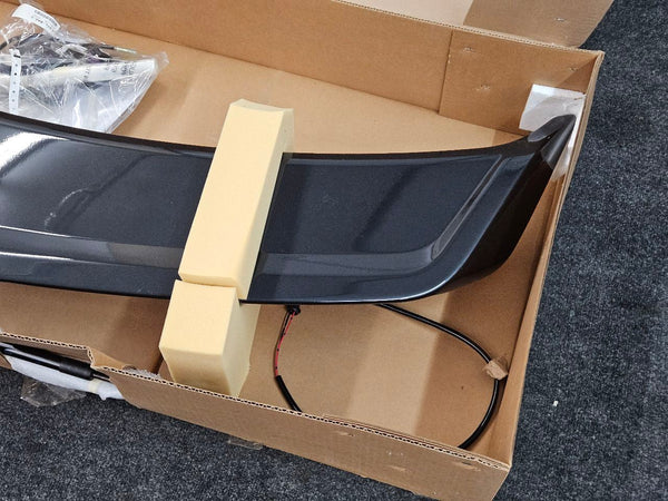 2012-13 Camaro Coupe NOS GM High Wing Spoiler Kit, #22828267, Dealer Accessory3