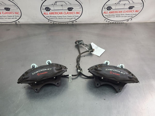 2010-15 Camaro Brake Caliper / Bracket Front Pair, Left / Right, 25k Miles - OEM0