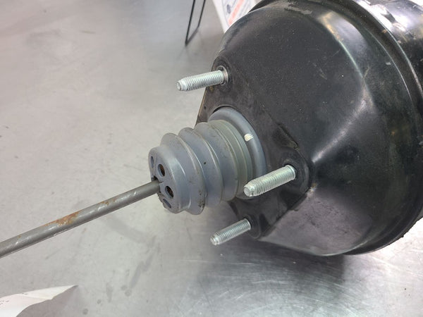 1997-08 C5/C6 Corvette Power Brake Booster w/ Master Cylinder - 81k Miles - OEM5
