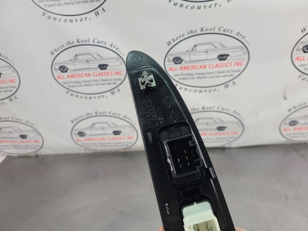 2002-05 Ford Thunderbird Right Passenger Door Window Lock Control Switch Bezel5